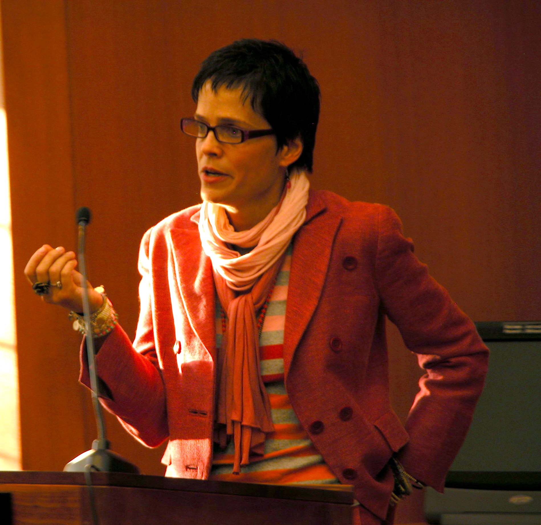 Dorothy Q. Thomas delivers the 18th Raymond & Beverly Sackler Lecture ...